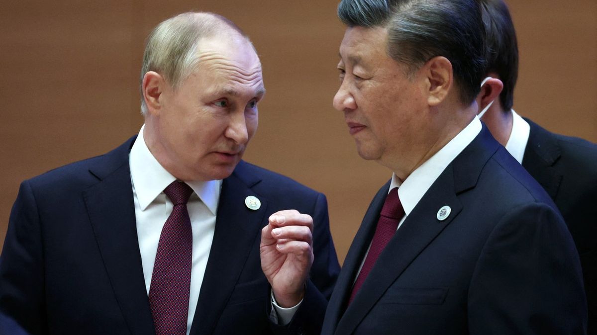 Naše vztahy jsou pevné jako skála, řekl čínský představitel v Moskvě